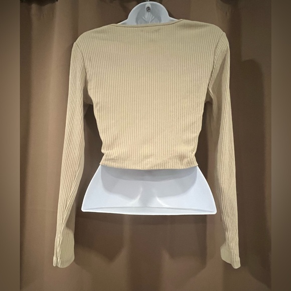 Brave Soul- Long Sleeve Ribbed Cropped Top - Picture 3 of 3